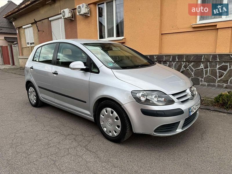 Хэтчбек Volkswagen Golf Plus 2005 в Мукачево