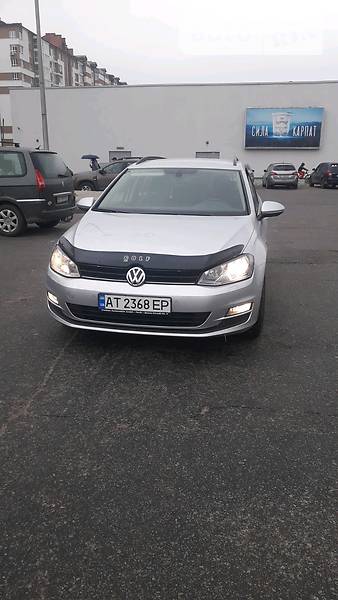 Универсал Volkswagen Golf 2015 в Ивано-Франковске