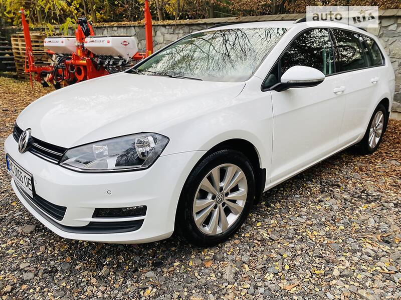 Универсал Volkswagen Golf 2017 в Львове