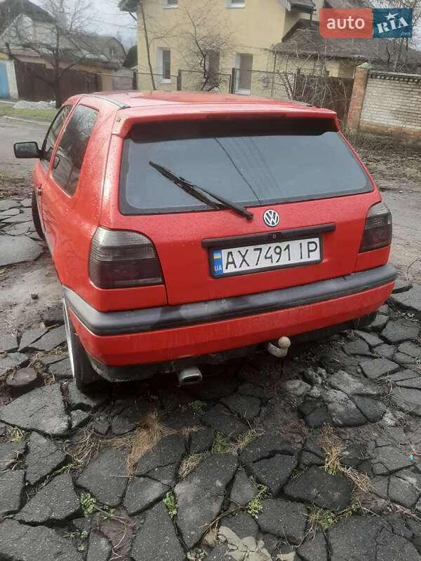 Хэтчбек Volkswagen Golf 1992 в Харькове