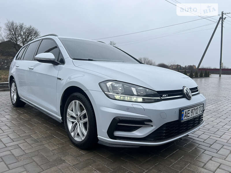 Универсал Volkswagen Golf 2017 в Днепре Универсал Volkswagen Golf 2017 в Днепре