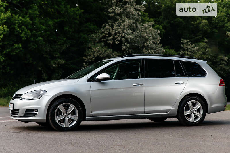Универсал Volkswagen Golf 2015 в Полтаве