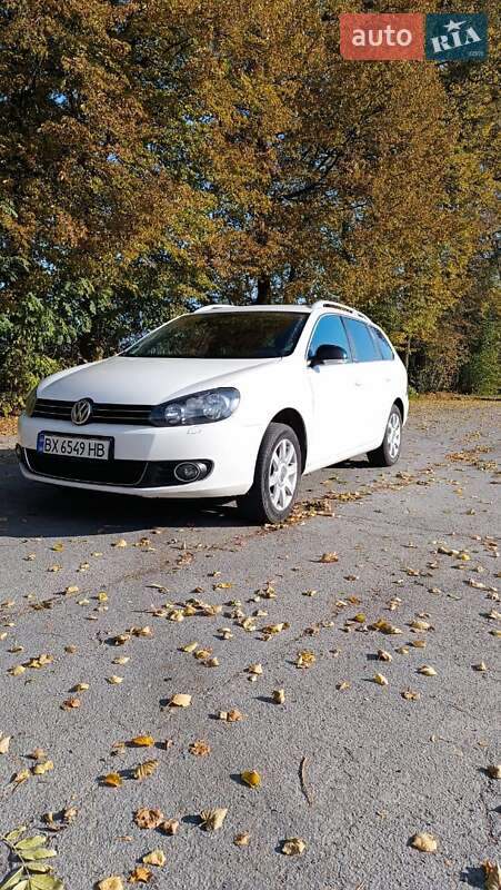 Универсал Volkswagen Golf 2012 в Корце