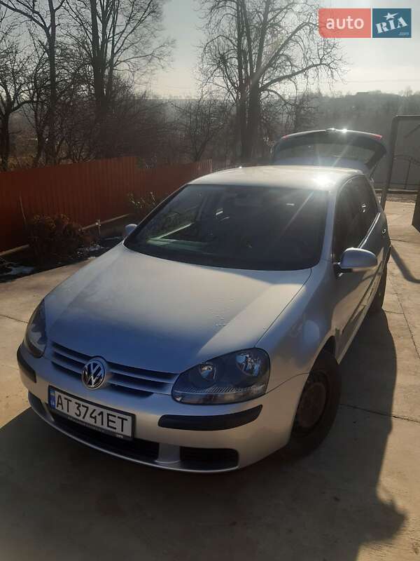 Универсал Volkswagen Golf 2003 в Городенке Универсал Volkswagen Golf 2003 в Городенке