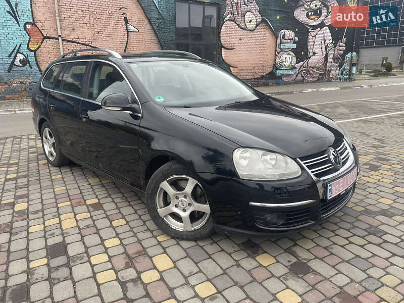 Універсал Volkswagen Golf 2009 в Луцьку