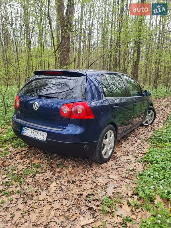 Хэтчбек Volkswagen Golf 2005 в Шептицькому Хэтчбек Volkswagen Golf 2005 в Шептицькому
