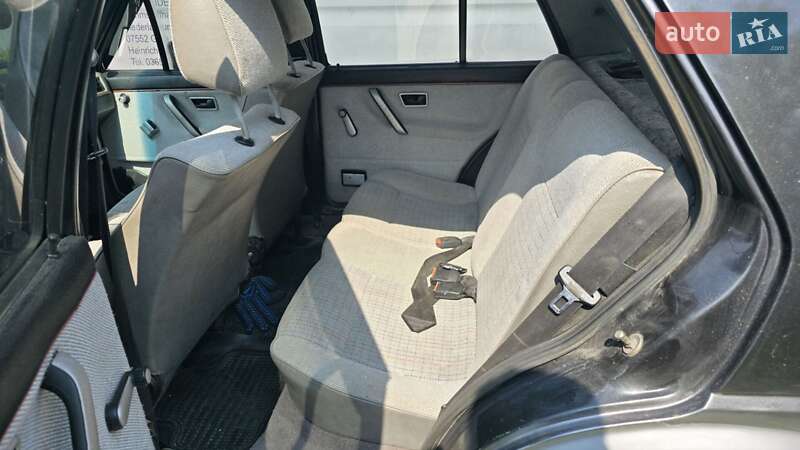 Хэтчбек Volkswagen Golf 1987 в Киеве