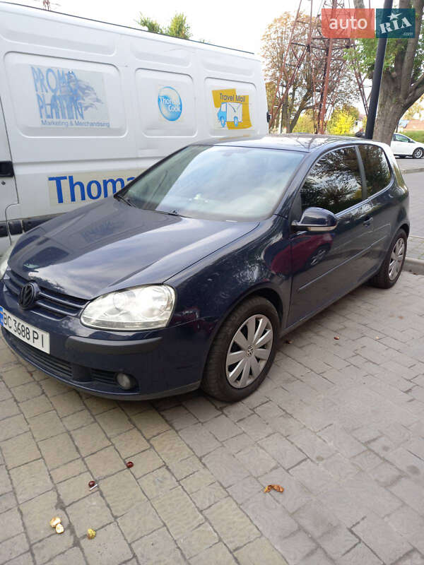 Хетчбек Volkswagen Golf 2004 в Львові Хетчбек Volkswagen Golf 2004 в Львові