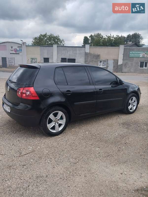 Хэтчбек Volkswagen Golf 2003 в Збараже