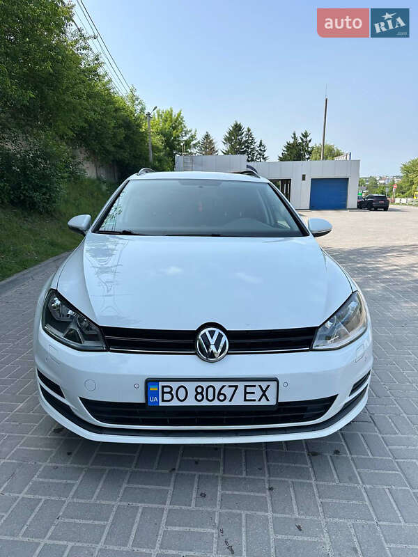 Универсал Volkswagen Golf 2016 в Тернополе
