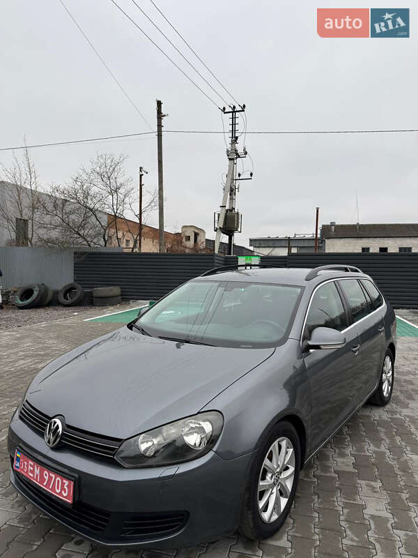 Універсал Volkswagen Golf 2010 в Ковелі
