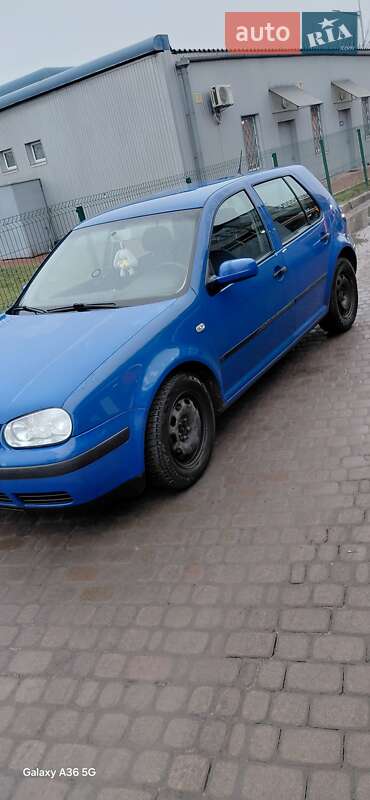 Хэтчбек Volkswagen Golf 2000 в Харькове