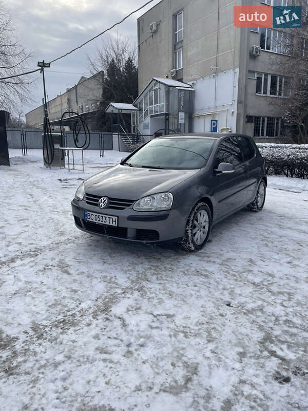 Хэтчбек Volkswagen Golf 2005 в Львове Хэтчбек Volkswagen Golf 2005 в Львове