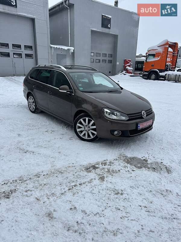 Универсал Volkswagen Golf 2012 в Ирпене