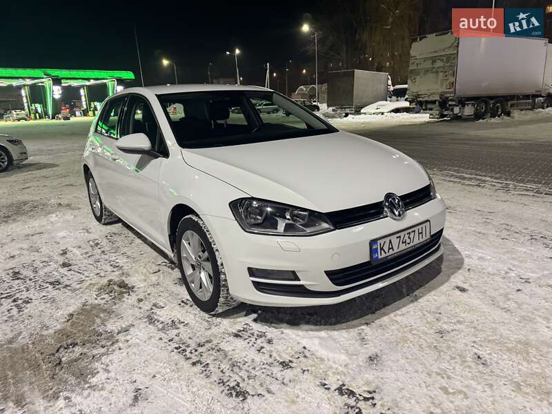 Хетчбек Volkswagen Golf 2012 в Луцьку