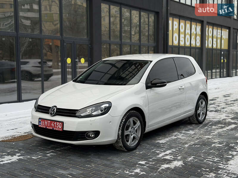 Хэтчбек Volkswagen Golf 2011 в Полтаве