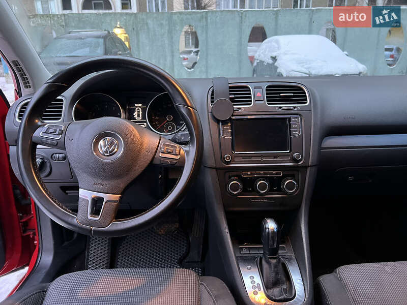 Хэтчбек Volkswagen Golf 2012 в Киеве Хэтчбек Volkswagen Golf 2012 в Киеве