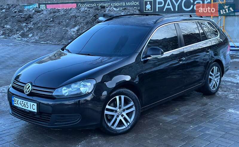 Универсал Volkswagen Golf 2010 в Хмельницком