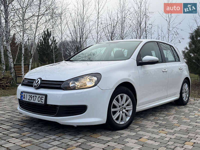 Хэтчбек Volkswagen Golf 2010 в Одессе