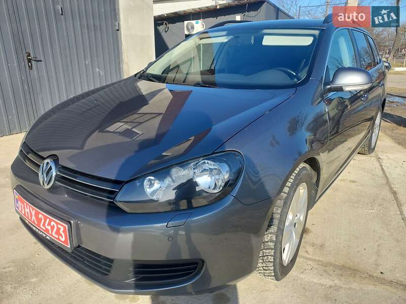 Універсал Volkswagen Golf 2010 в Камені-Каширському
