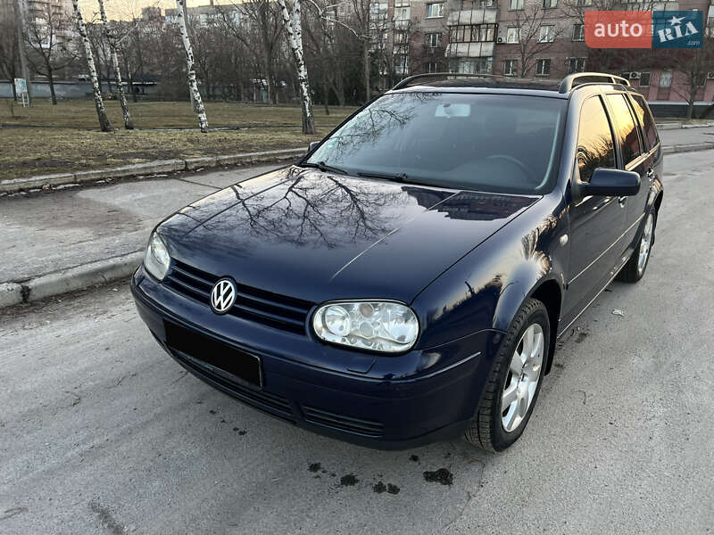 Універсал Volkswagen Golf 2003 в Дніпрі