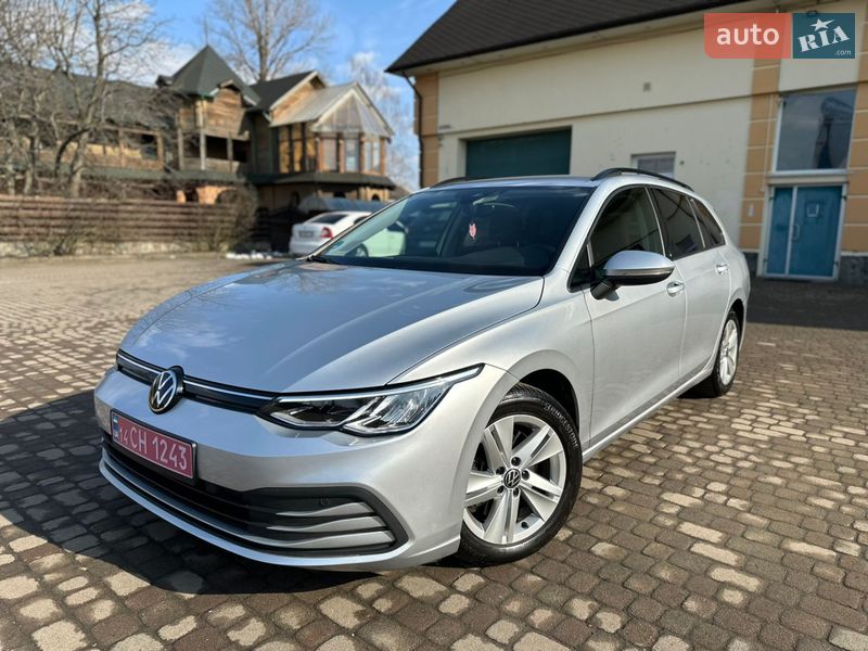 Універсал Volkswagen Golf 2021 в Івано-Франківську