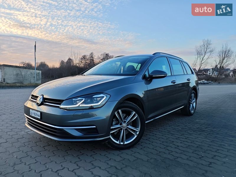 Универсал Volkswagen Golf 2017 в Бродах