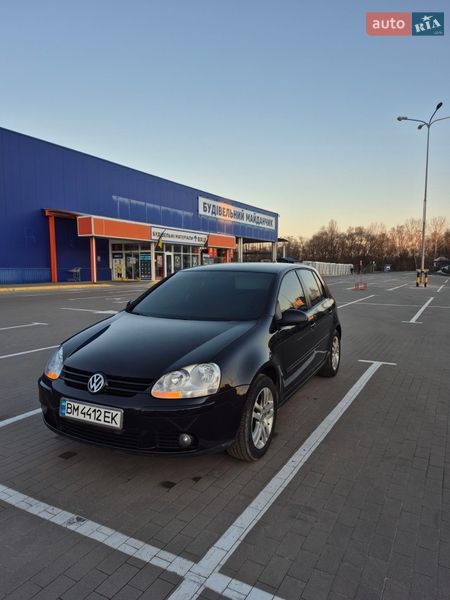 Хэтчбек Volkswagen Golf 2007 в Сумах