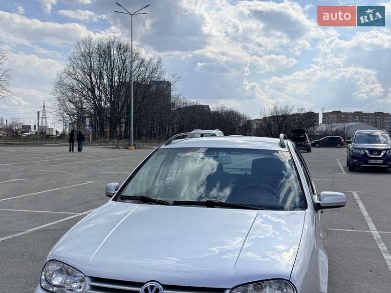 Универсал Volkswagen Golf 2000 в Кропивницком