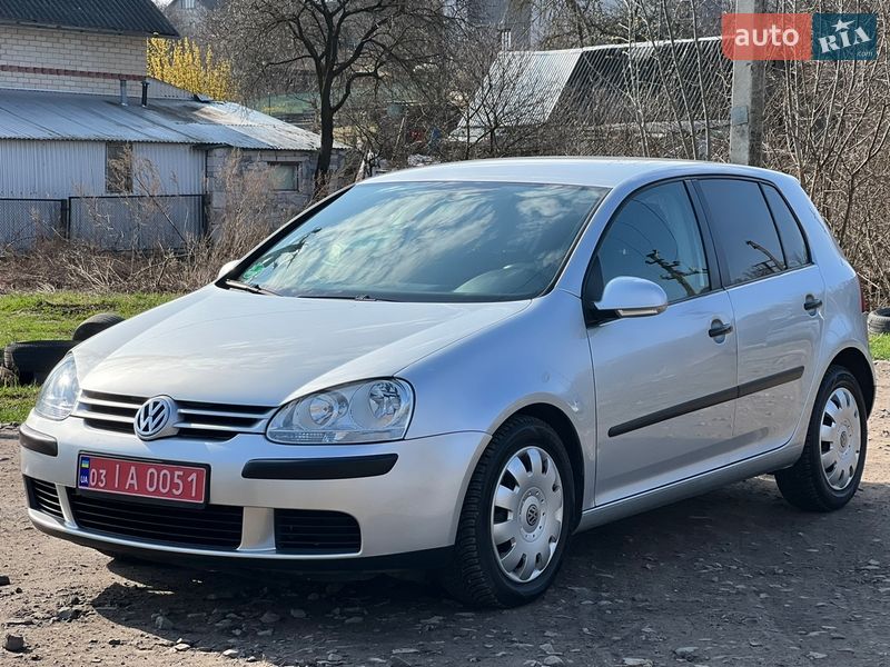 Хэтчбек Volkswagen Golf 2004 в Тернополе