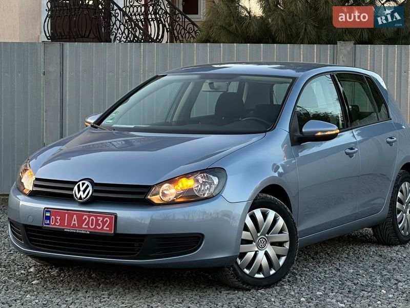 Хэтчбек Volkswagen Golf 2009 в Самборе