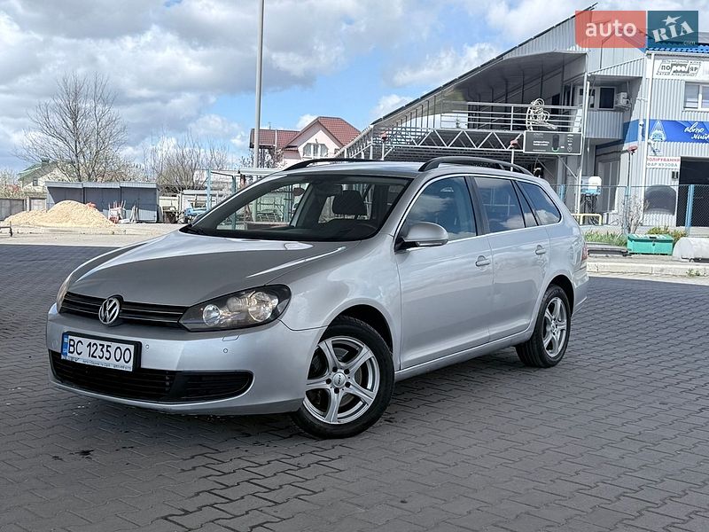 Універсал Volkswagen Golf 2010 в Хмельницькому