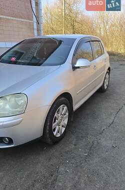 Хетчбек Volkswagen Golf 2004 в Шепетівці Хетчбек Volkswagen Golf 2004 в Шепетівці
