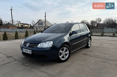 Хетчбек Volkswagen Golf 2005 в Хмельницькому