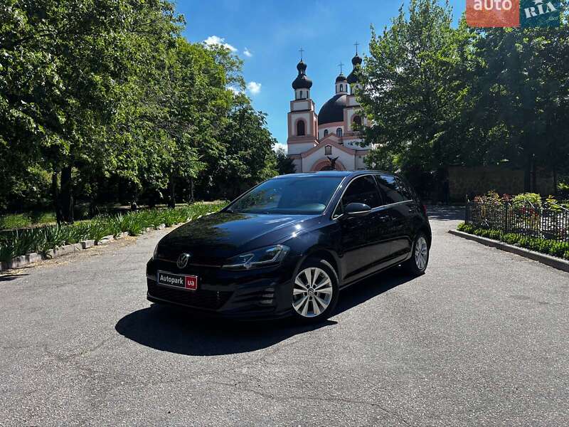 Хэтчбек Volkswagen Golf 2019 в Запорожье