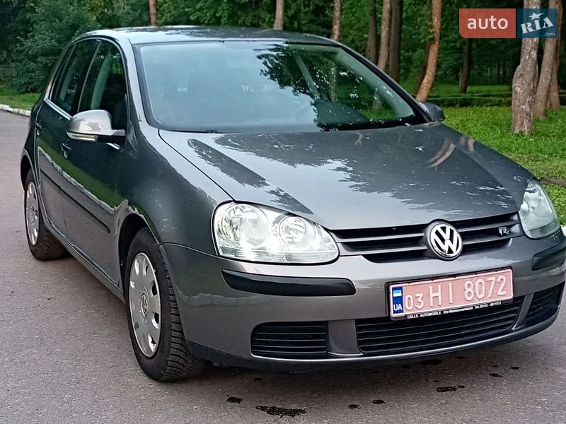 Хэтчбек Volkswagen Golf 2005 в Белой Церкви