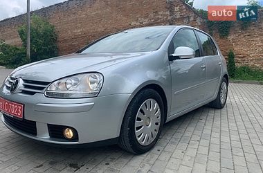 Хэтчбек Volkswagen Golf 2006 в Вишневце