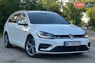 Універсал Volkswagen Golf 2019 в Дрогобичі