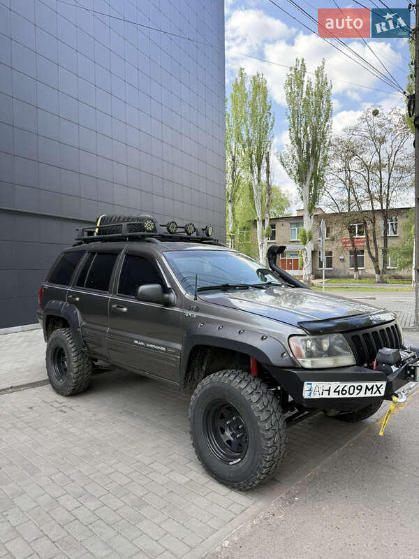 Внедорожник / Кроссовер Jeep Grand Cherokee 2000 в Славянске