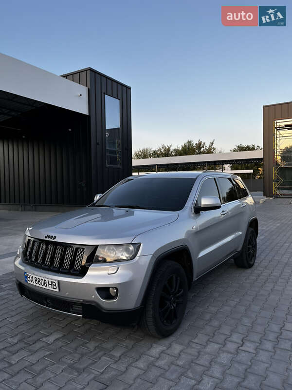 Внедорожник / Кроссовер Jeep Grand Cherokee 2012 в Каменец-Подольском