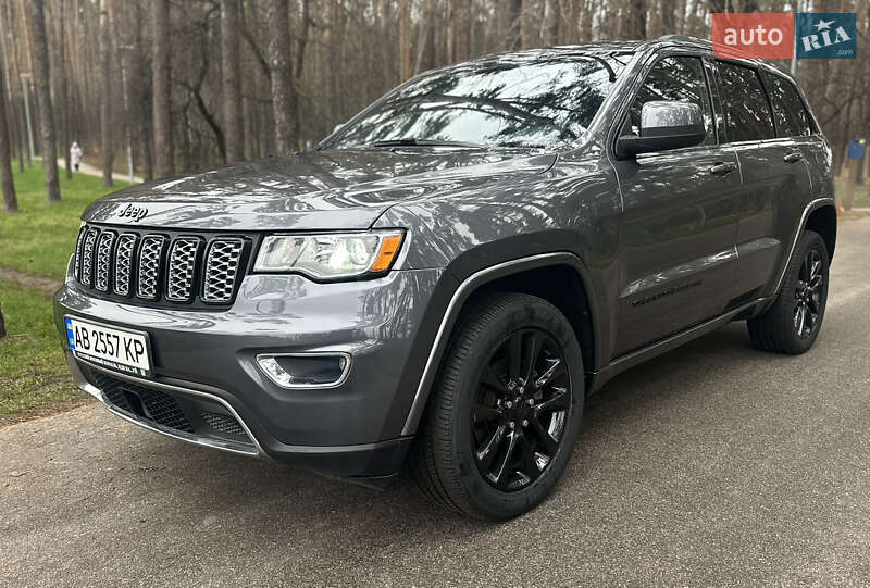 Внедорожник / Кроссовер Jeep Grand Cherokee 2020 в Киеве