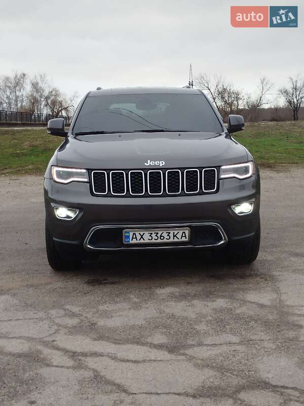 Внедорожник / Кроссовер Jeep Grand Cherokee 2017 в Харькове