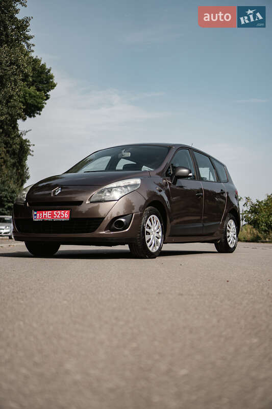 Минивэн Renault Grand Scenic 2010 в Бурштыне Минивэн Renault Grand Scenic 2010 в Бурштыне