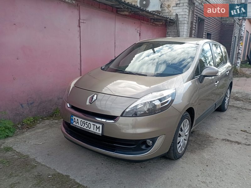 Минивэн Renault Grand Scenic 2012 в Киеве