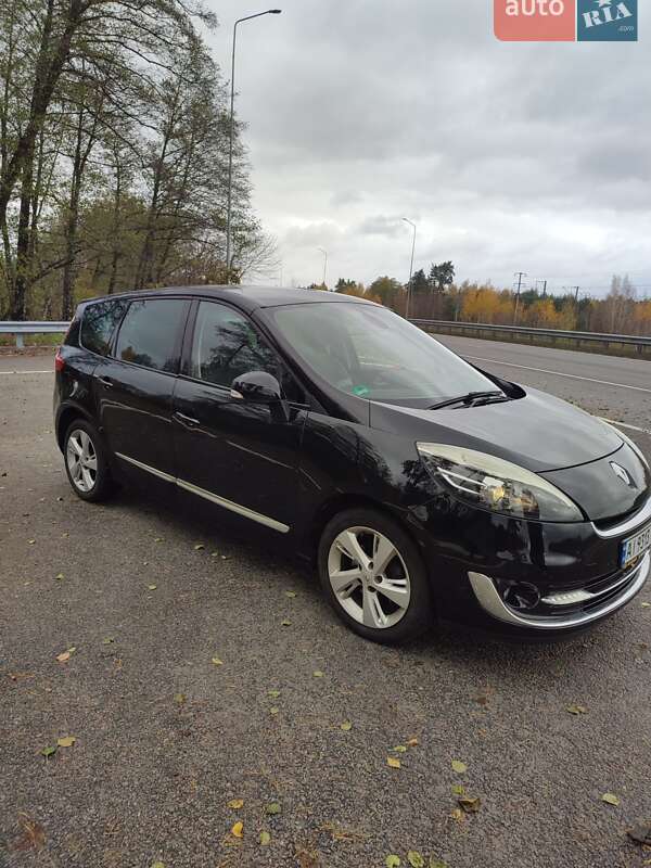 Минивэн Renault Grand Scenic 2012 в Кагарлыке