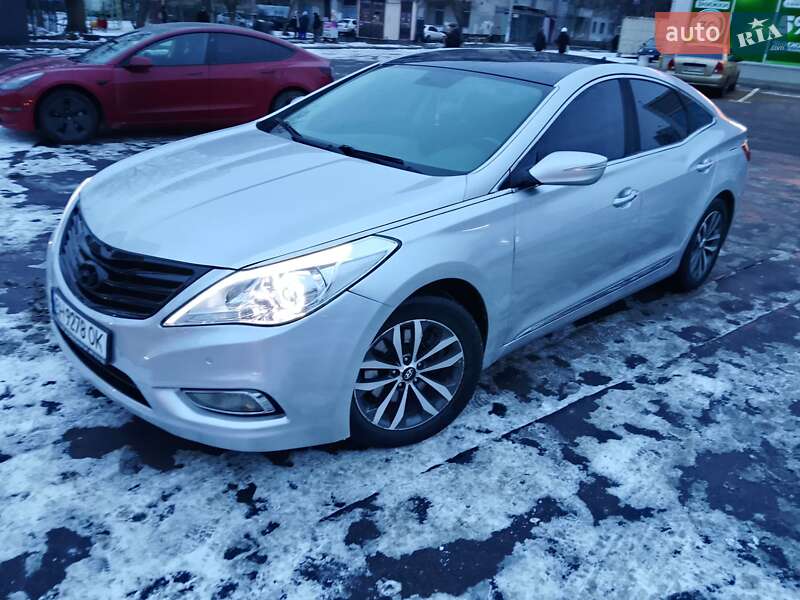 Седан Hyundai Grandeur 2011 в Одессе