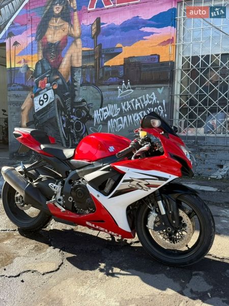 Спортбайк Suzuki GSX-R 600 2013 в Киеве