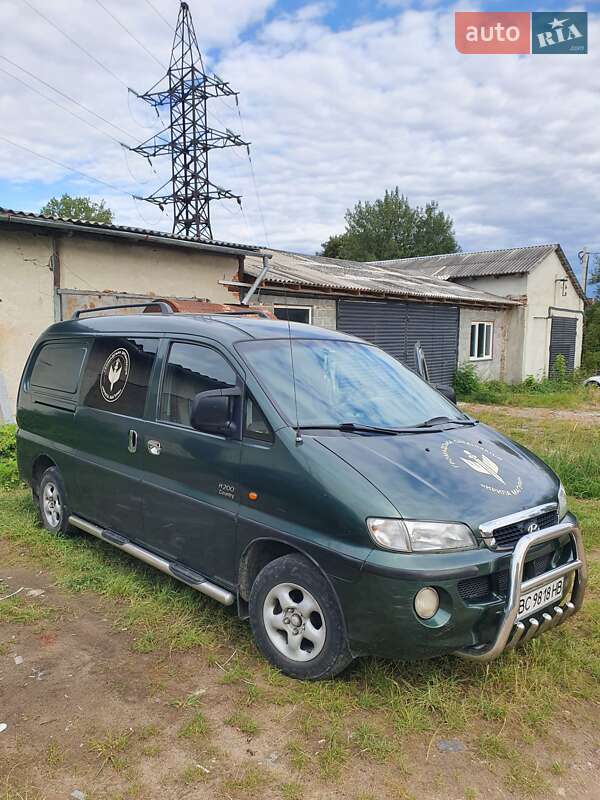 Минивэн Hyundai H 200 2000 в Бориславе