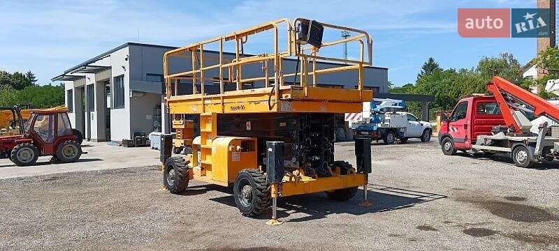 Ножничный подъемник Haulotte H 2008 в Киеве Ножничный подъемник Haulotte H 2008 в Киеве