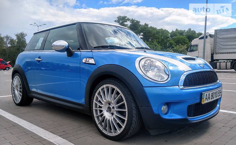 Хэтчбек MINI Hatch 2008 в Киеве Хэтчбек MINI Hatch 2008 в Киеве